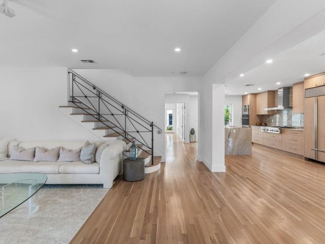 Home for sale at 306 Cordova Road - photo 6351151