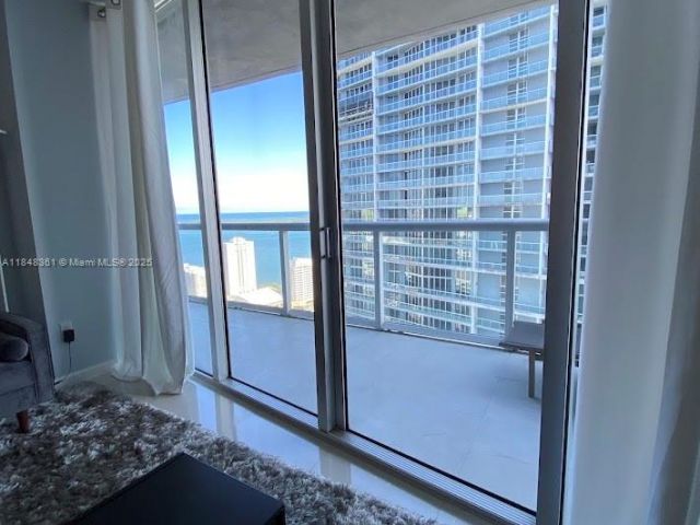 Apartment for rent  Unit #4409 - photo 6353628