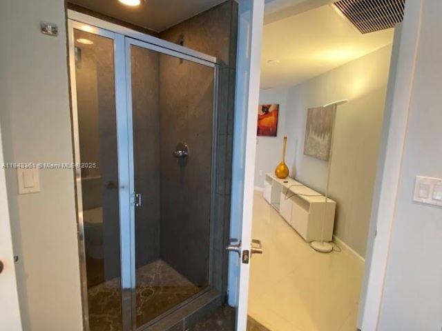 Apartment for rent  Unit #4409 - photo 6353635