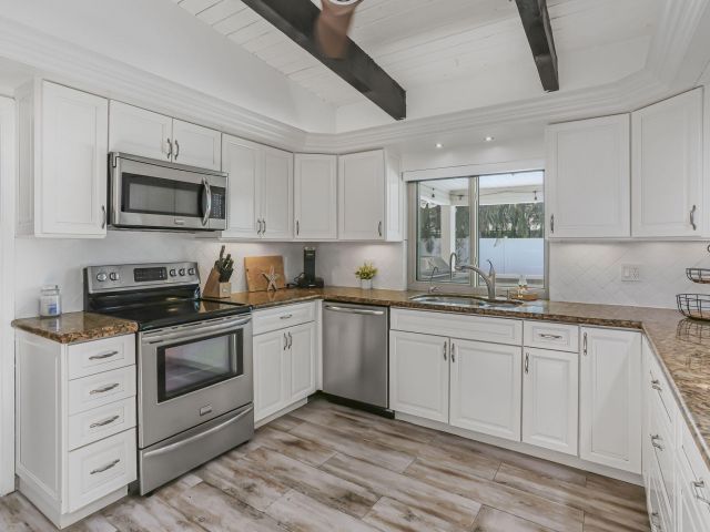 Home for sale at 1260 NW 15th Street - photo 6391207