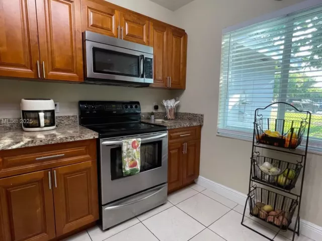 3-bedroom home for sale in Miami - 1445 NW 116th Ter - MondialRealty