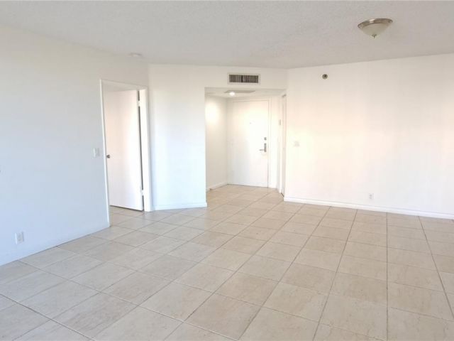 Apartment for sale  Unit #1207 - photo 7435811