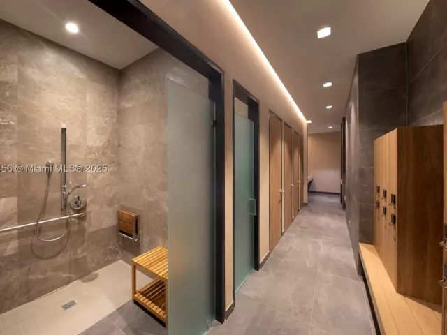 2-bedroom condo for sale in North Miami Beach - 16385 Biscayne Blvd 1503 +2Parking - MondialRealty