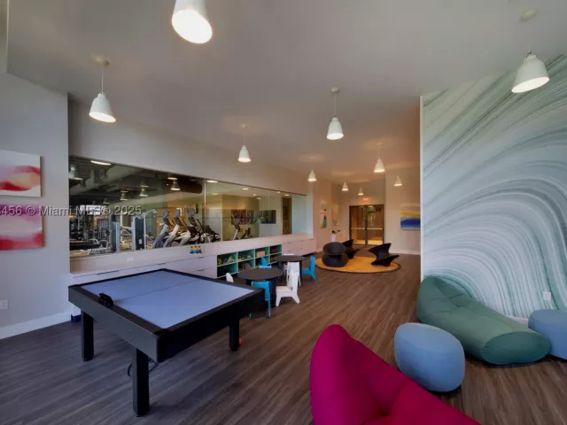 2-bedroom condo for sale in North Miami Beach - 16385 Biscayne Blvd 1503 +2Parking - MondialRealty