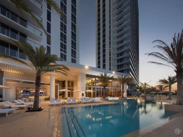 2-bedroom condo for sale in North Miami Beach - 16385 Biscayne Blvd 1503 +2Parking - MondialRealty