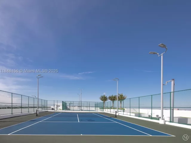 2-bedroom condo for sale in North Miami Beach - 16385 Biscayne Blvd 1503 +2Parking - MondialRealty