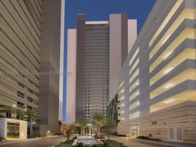 2-bedroom condo for sale in North Miami Beach - 16385 Biscayne Blvd 1503 +2Parking - MondialRealty