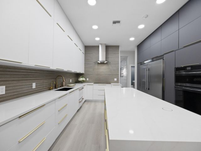 Home for sale at 10253 Shireoaks Lane - photo 6368159