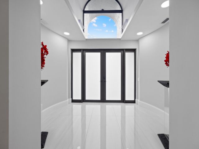 Home for sale at 10253 Shireoaks Lane - photo 6368167