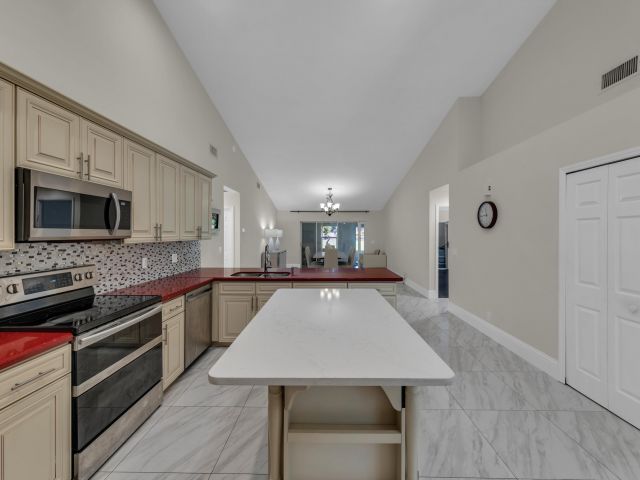 Home for rent at 19623 Back Nine Drive - photo 6391549