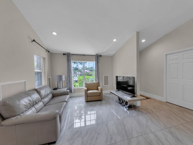 Home for rent at 19623 Back Nine Drive - photo 6391558