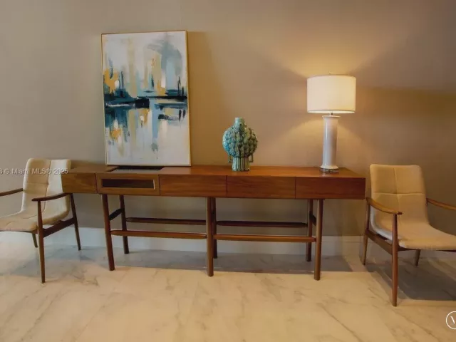 3-bedroom condo for sale in Sunny Isles Beach - 17141 Collins Ave 1001 - MondialRealty