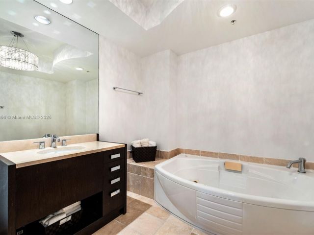 Apartment for sale  Unit #604 - photo 6367631