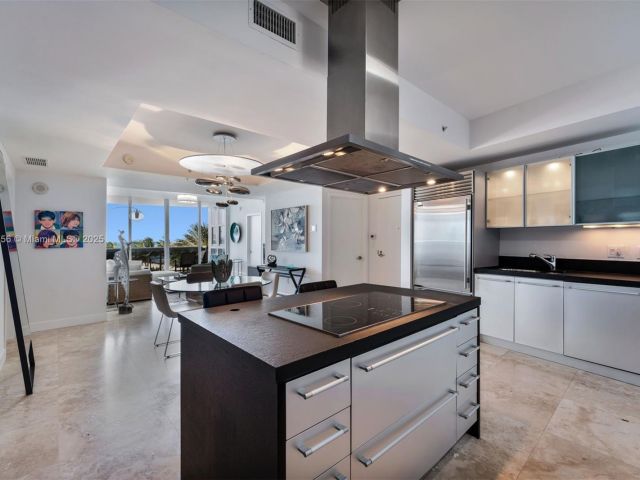 Apartment for sale  Unit #604 - photo 6367637