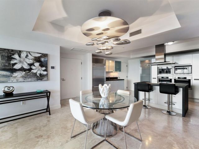 Apartment for sale  Unit #604 - photo 6367639