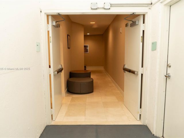 Home for rent at 150 Sunny Isles Blvd 1-TH403 - photo 6348605