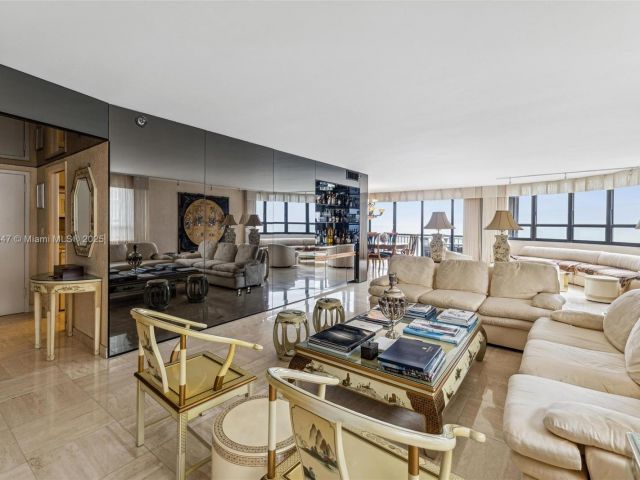 Apartment for rent  Unit #1202 - photo 6350215