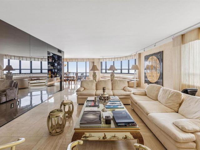 Apartment for rent  Unit #1202 - photo 6350216