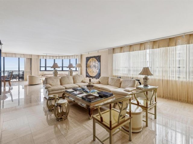 Apartment for rent  Unit #1202 - photo 6350217