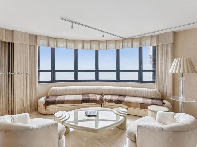 Apartment for rent  Unit #1202 - photo 6350219