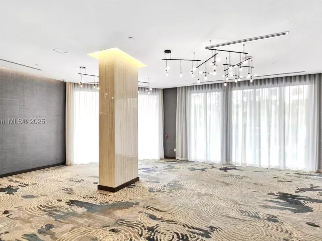 3-bedroom condo for rent in Bal Harbour - 10175 Collins Ave 1202 - MondialRealty