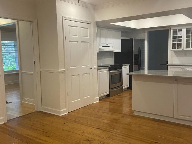 Home for rent at 1120 SW 14th Drive - photo 6369914