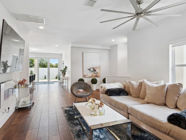 Home for rent at 7110 NW Turtle Walk - photo 6364281