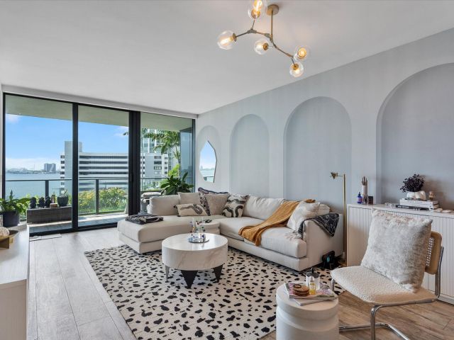 Apartment for sale  Unit #606 - photo 6357408