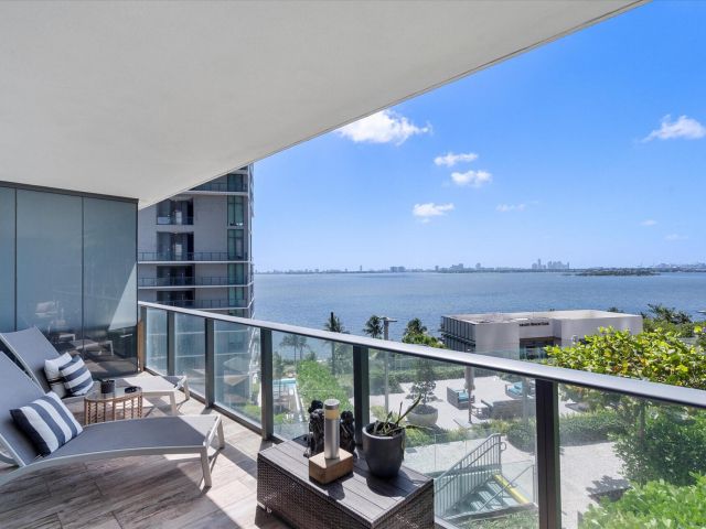 Apartment for sale  Unit #606 - photo 6357409