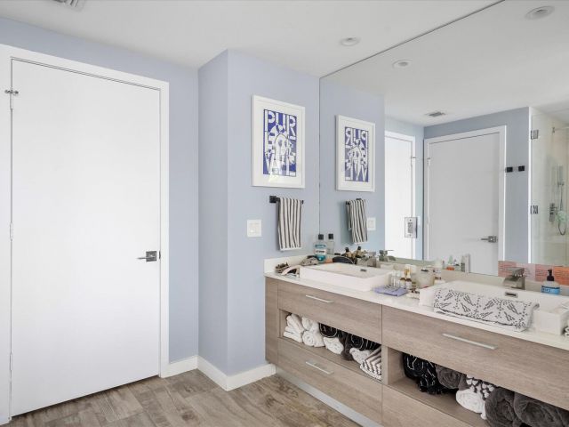 Apartment for sale  Unit #606 - photo 6357410