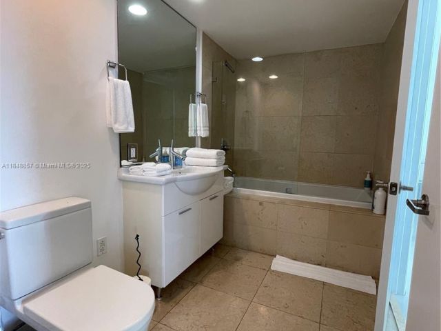 Apartment for sale  Unit #3711 - photo 6356412