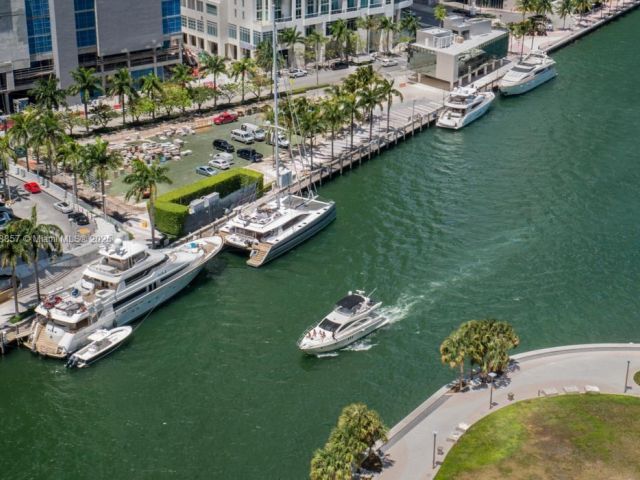 Apartment for sale  Unit #3711 - photo 6356425