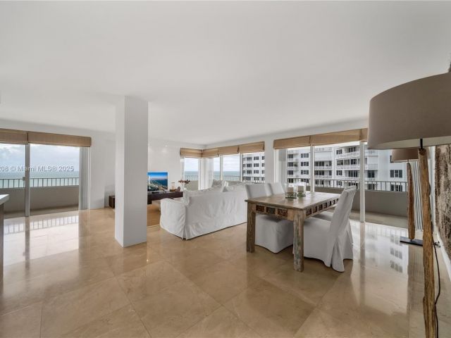 Apartment for rent  Unit #901 - photo 6357132