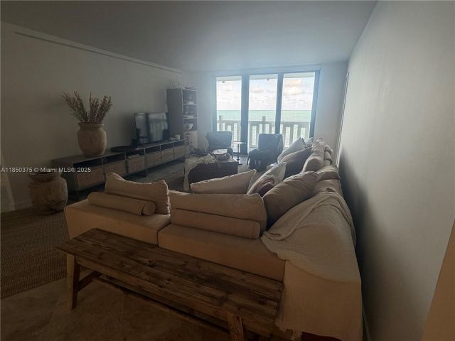 Apartment for rent  Unit #A404 - photo 6357816