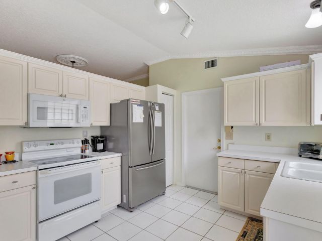 Home for sale at 1011 Aspri Way - photo 6386144