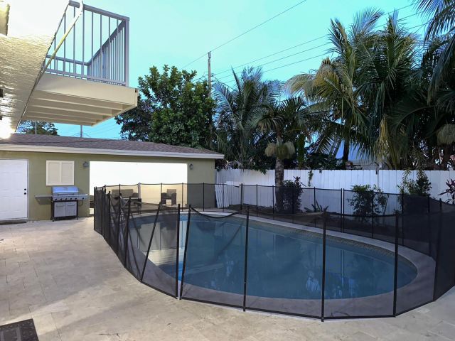 Home for sale at 150 NE 26th Court - photo 6360044