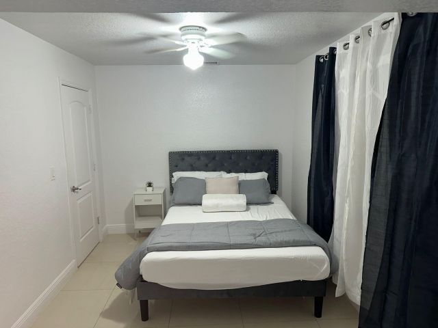 Home for sale at 150 NE 26th Court - photo 6360047