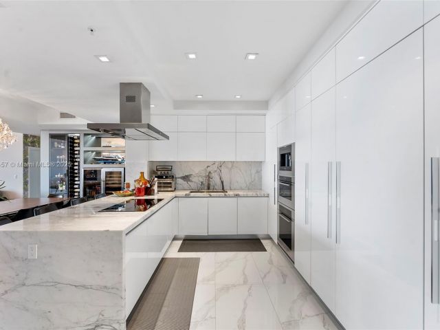 Apartment for sale  Unit #5-LPH03 - photo 6359159