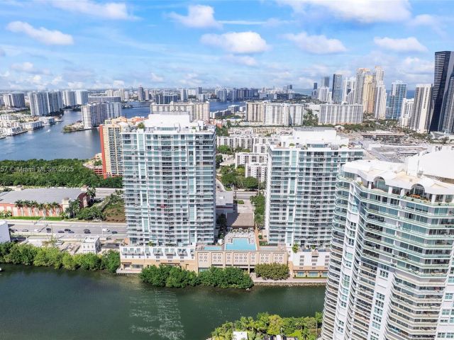 Apartment for sale  Unit #5-LPH03 - photo 6359168