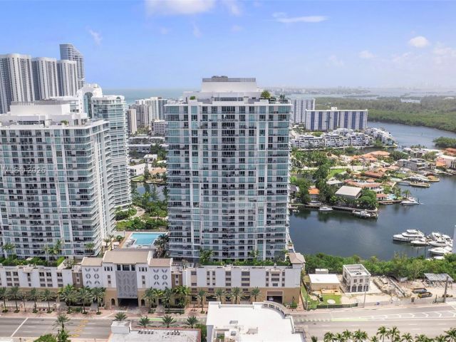 Apartment for sale  Unit #5-LPH03 - photo 6359170