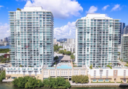 Apartment #5-LPH03 at Parque Towers