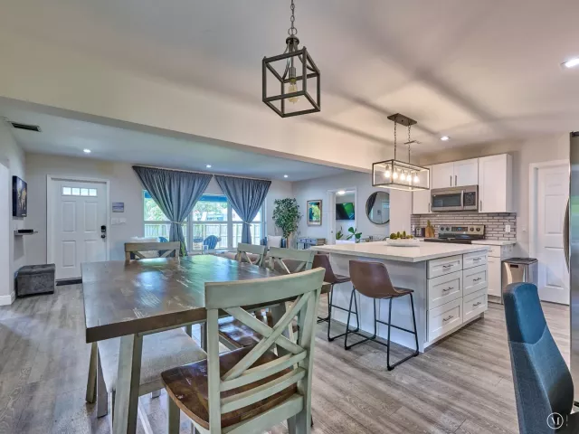 3-bedroom home for rent in Fort Lauderdale - 801 NE 15th Street - MondialRealty