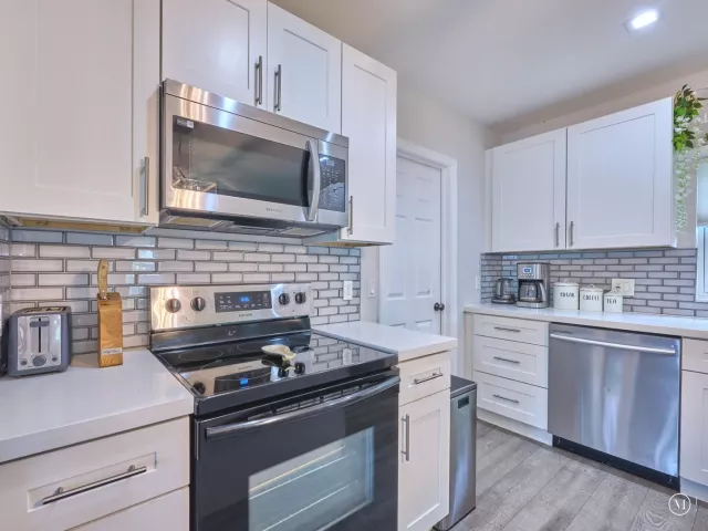 3-bedroom home for rent in Fort Lauderdale - 801 NE 15th Street - MondialRealty
