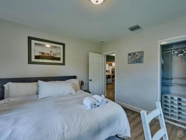 3-bedroom home for rent in Fort Lauderdale - 801 NE 15th Street - MondialRealty