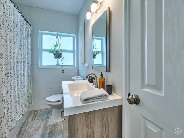 3-bedroom home for rent in Fort Lauderdale - 801 NE 15th Street - MondialRealty