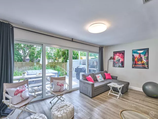 3-bedroom home for rent in Fort Lauderdale - 801 NE 15th Street - MondialRealty
