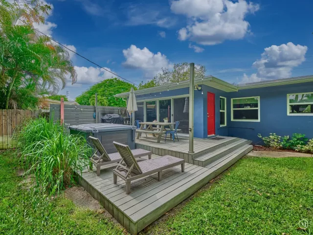 3-bedroom home for rent in Fort Lauderdale - 801 NE 15th Street - MondialRealty