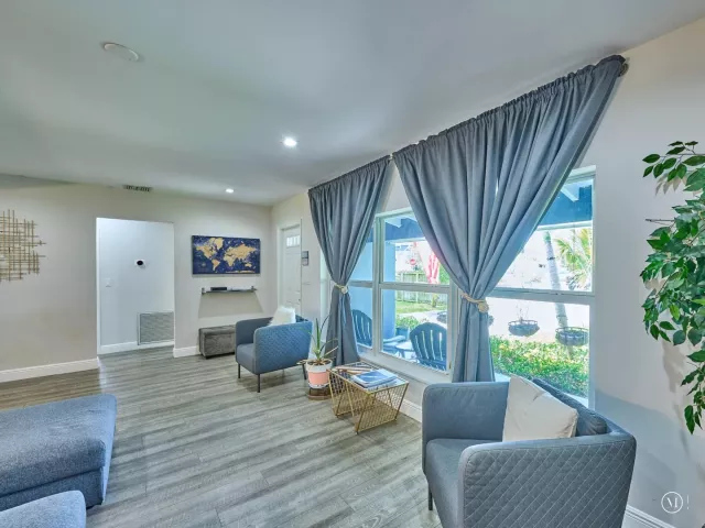 3-bedroom home for rent in Fort Lauderdale - 801 NE 15th Street - MondialRealty