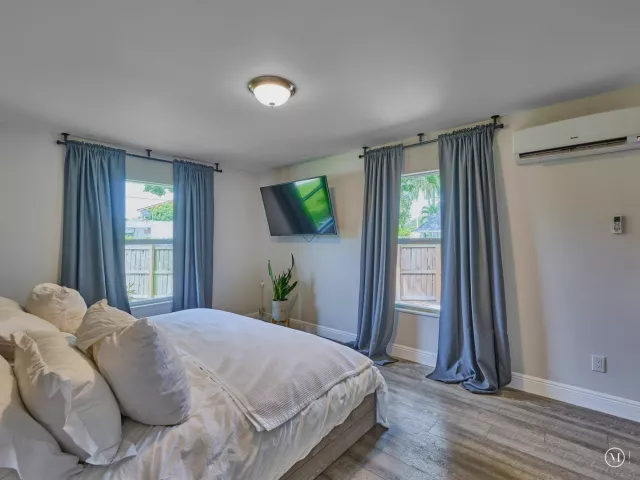 3-bedroom home for rent in Fort Lauderdale - 801 NE 15th Street - MondialRealty