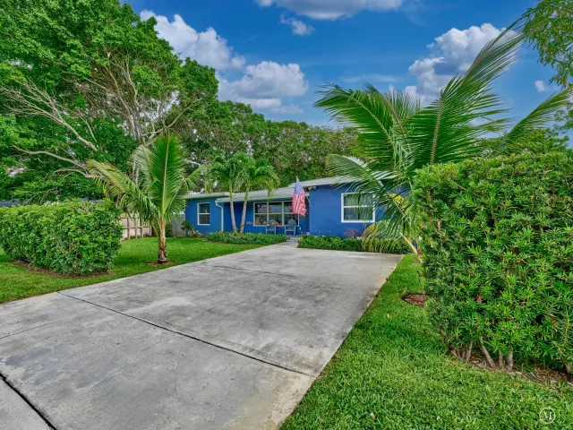 3-bedroom home for rent in Fort Lauderdale - 801 NE 15th Street - MondialRealty